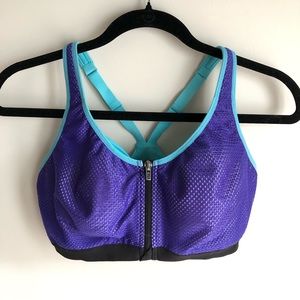 Victoria’s Secret Incredible Knockout Sports Bra